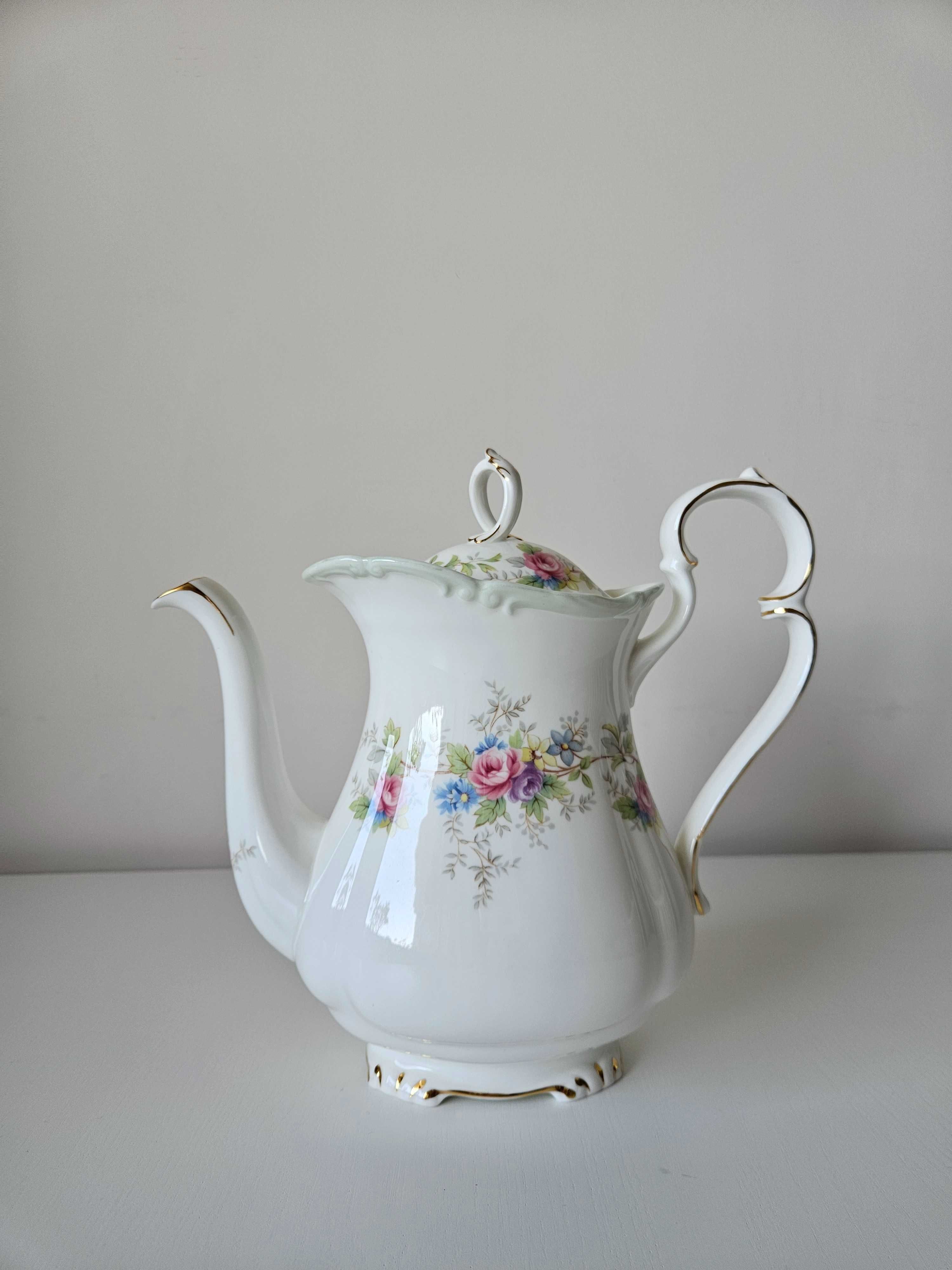 Порцеланов чайник Royal Albert, Colleen