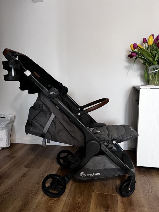 Продам коляску ErgoBaby Metro + Deluxe