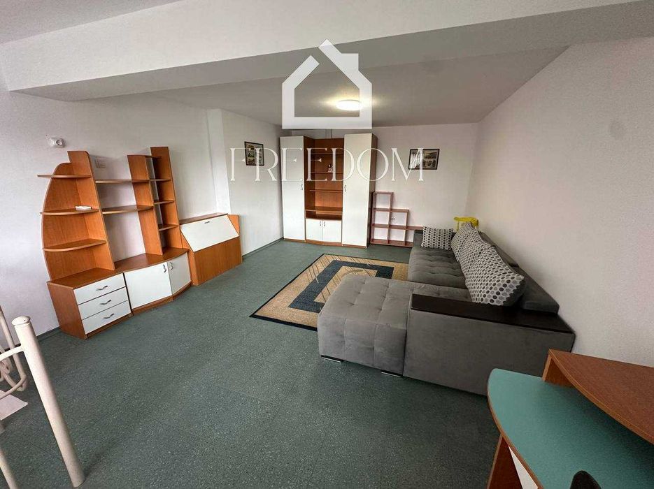 Дава се под наем Четиристаен апартамент в Варна, Бриз - 156 кв.м за 389014.23 € - Снимка #11