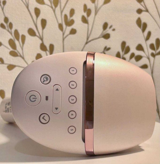 Epilator IPL PHILIPS Lumea Seria 9000 BRI957/00, 450.000 de pulsatii