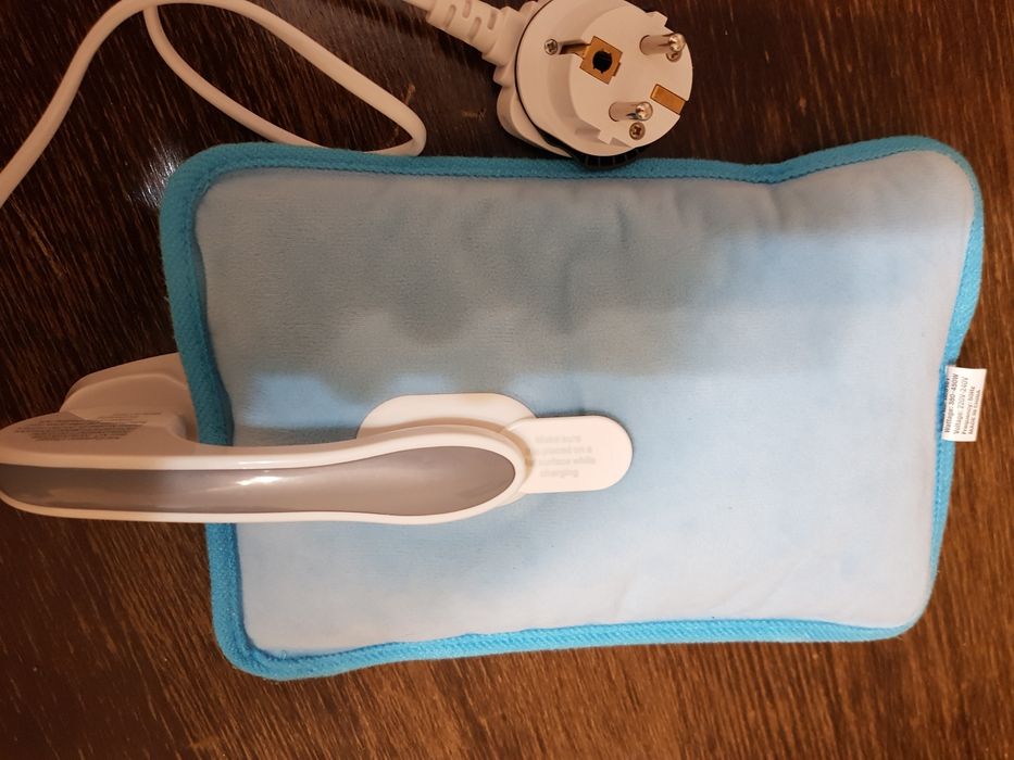 Pernă ortopedică pentru dureri de gât,umeri