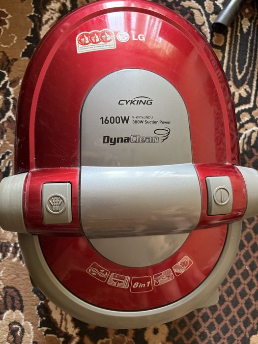 Продам пылесос моющий
