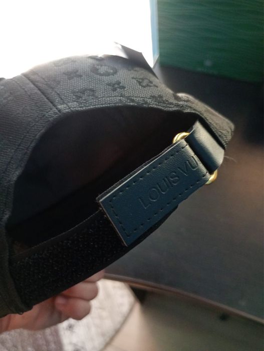 Vand sapca Louis Vouiton