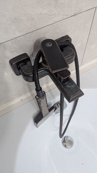 Baterie duș neagra model vintage