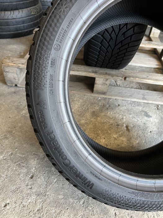 2 anvelope de iarna 225/45/17 Continental DOT 2024!