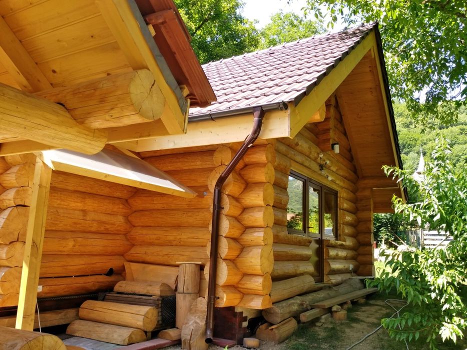 Case cabane bustean , mobilier gradina , lambriu si Dusumea