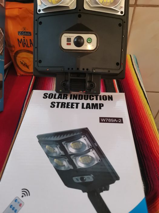 Lampă solară profesională