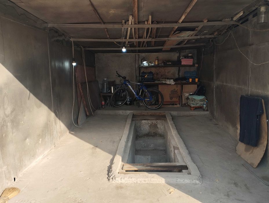 Гараж - сдаётся в аренду.