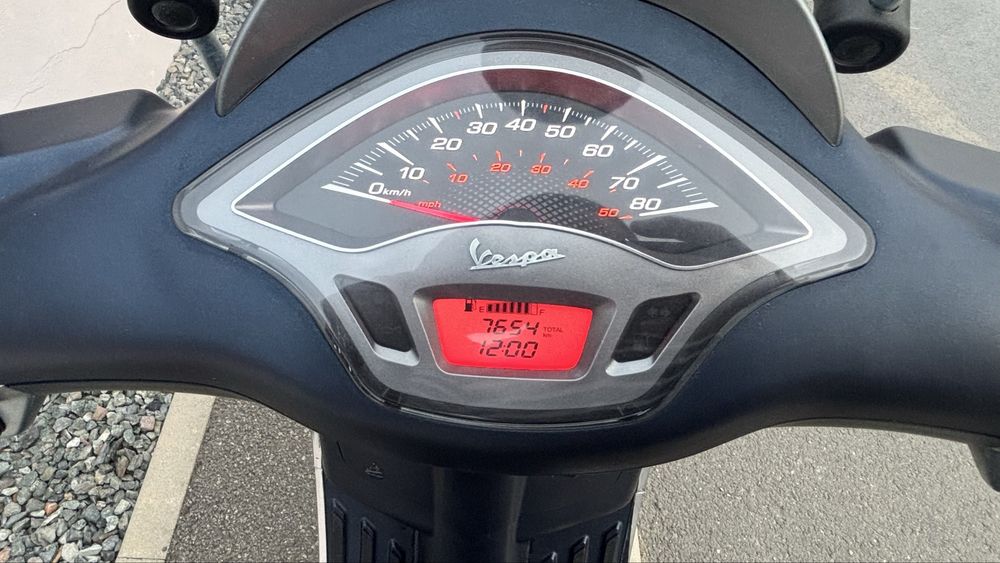 Vespa sprint piaggio scuter