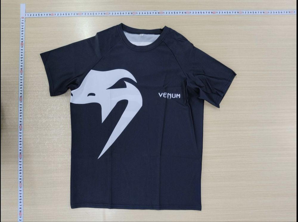 Venum -тениски за бойни спортове/rashguard