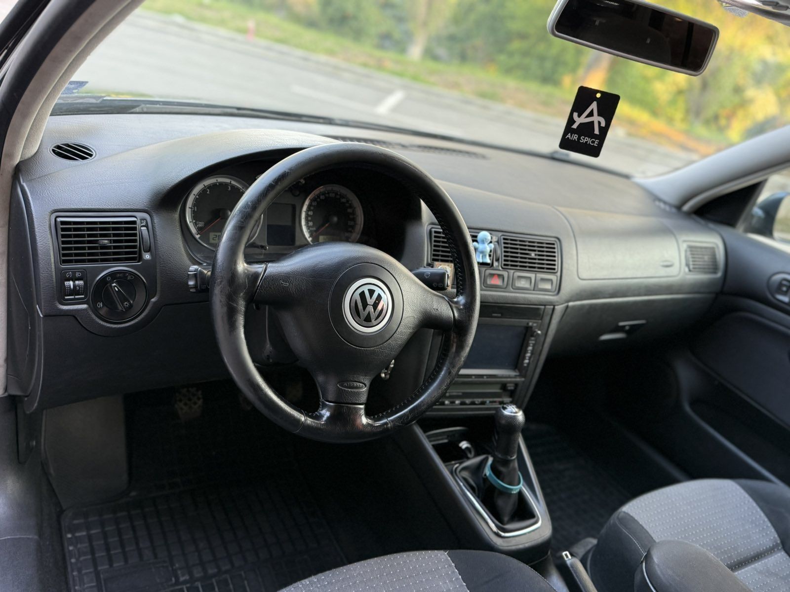 Голф 4 1.9 TDI.          .