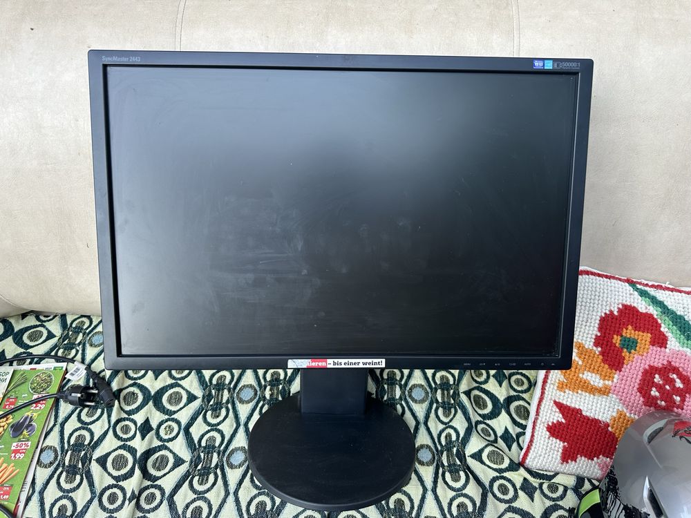 Момитор Samsung 2443BW-24