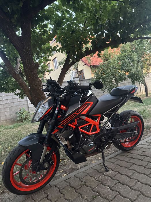 KTM duke 125 2023
