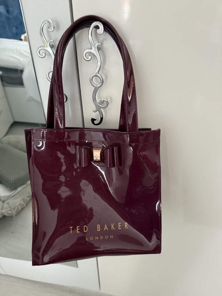 Ted Baker чанта