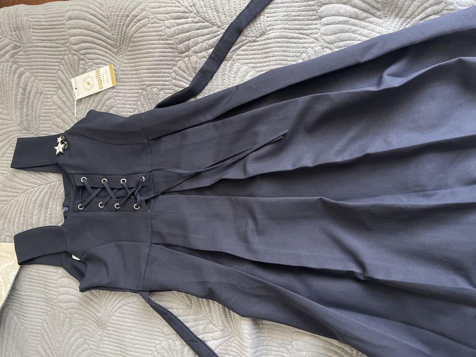 Есть сарафан размер 12лет новый не ношенный с этикеткой