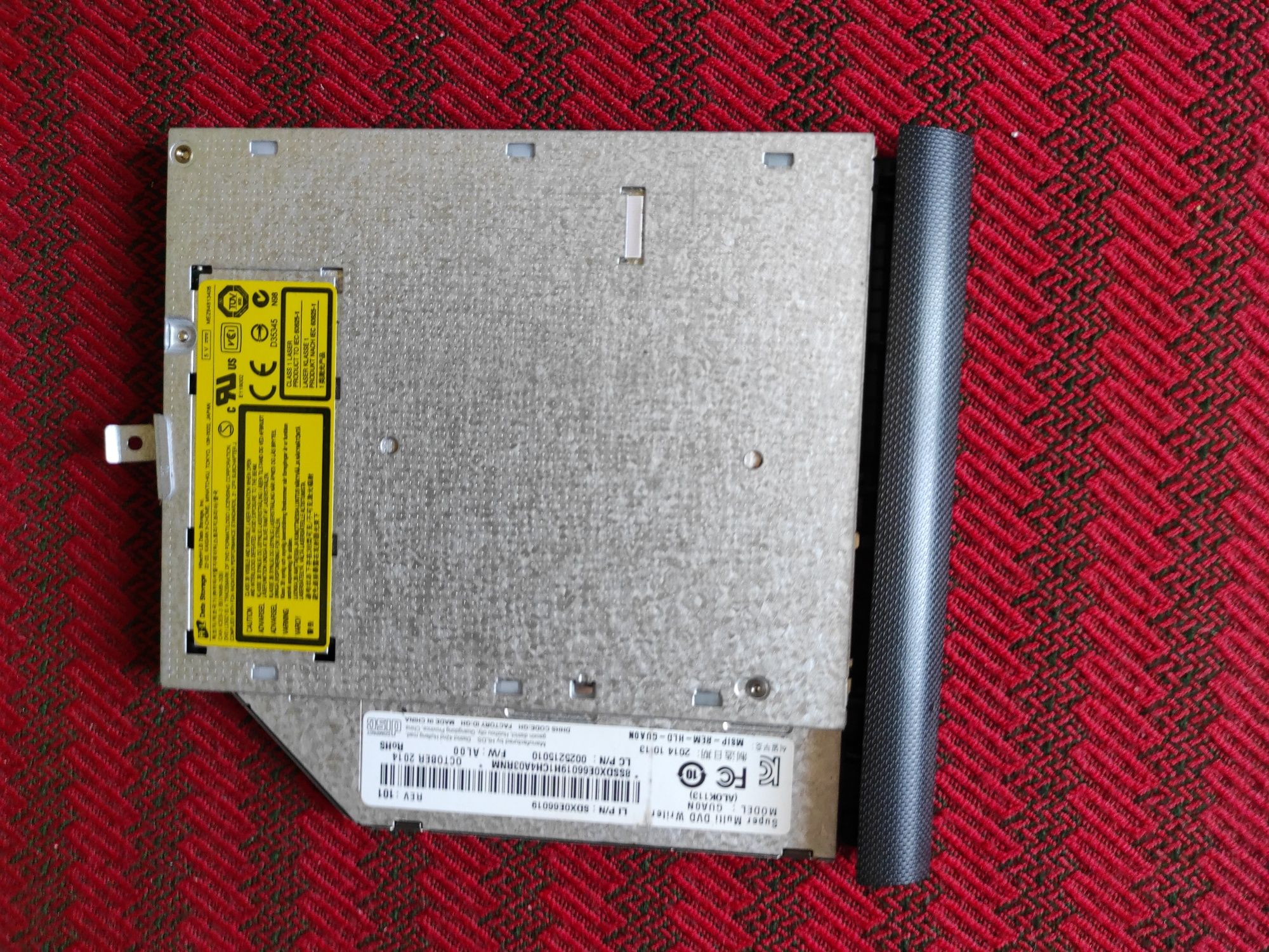 Unitate optică pentru CD uri și DVD uri pentru laptopuri