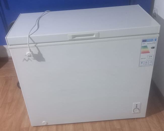 Продам морозильник