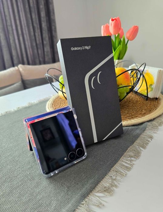 Samsung Galaxy Z flip 7 256