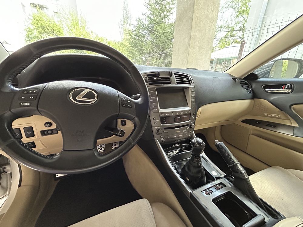 Lexus IS220d Luxury Line