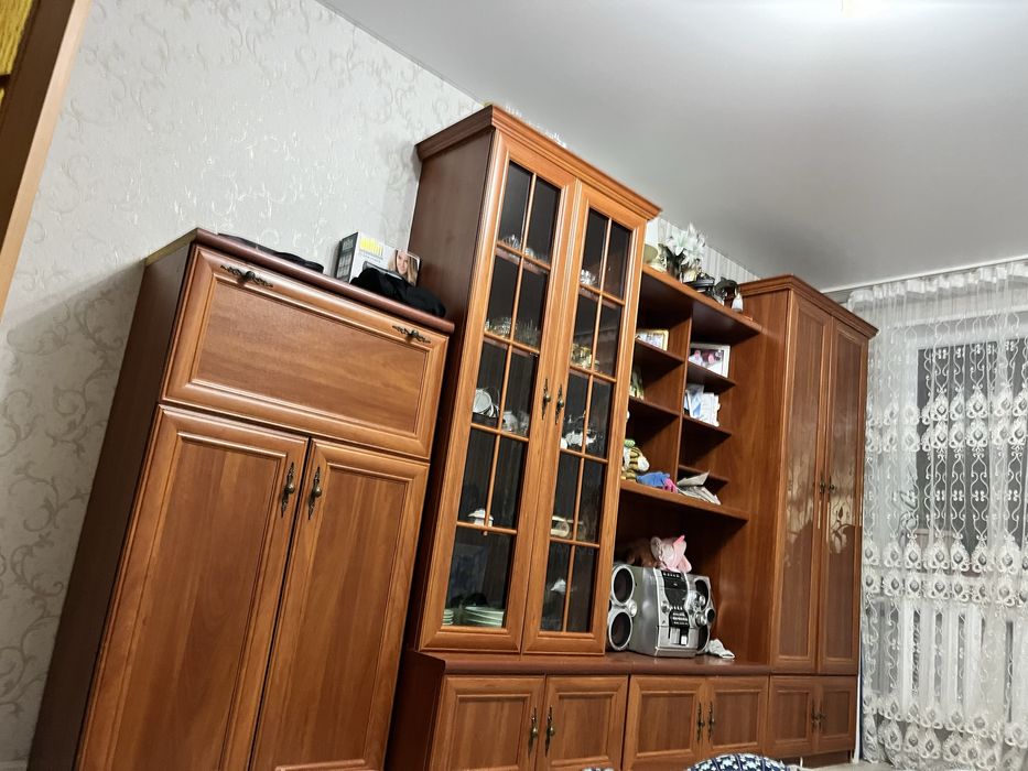 Продам стенку в хорошем состояний