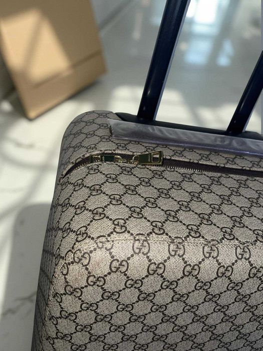 куфар гучи кафяв бежов естествена кожа сак чанта gucci на колела