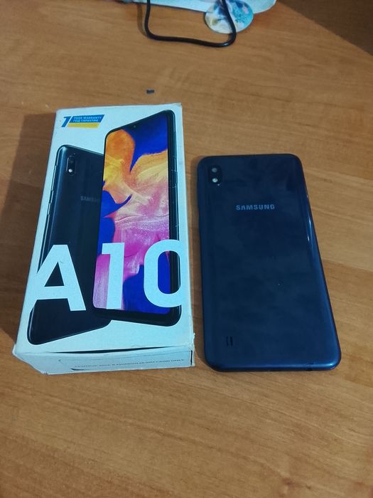 Samsung  a10 sotiladi