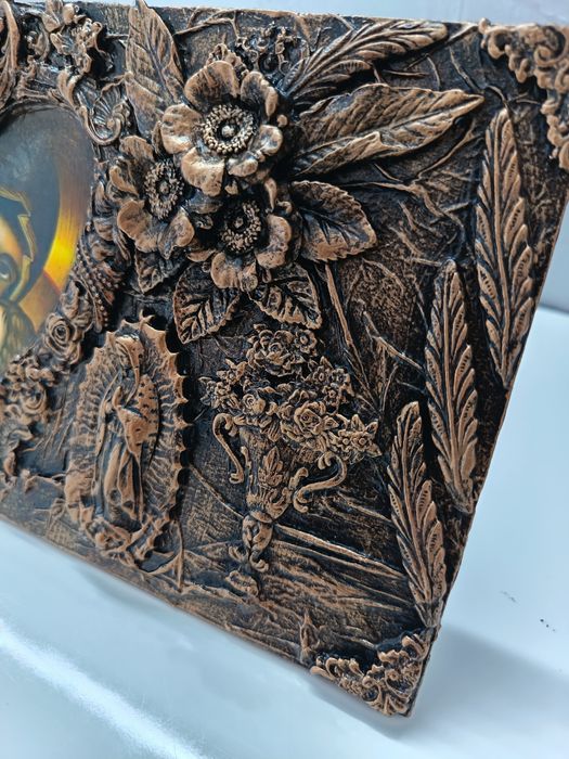 Tablou-icoană, pe baza de lemn cu suport