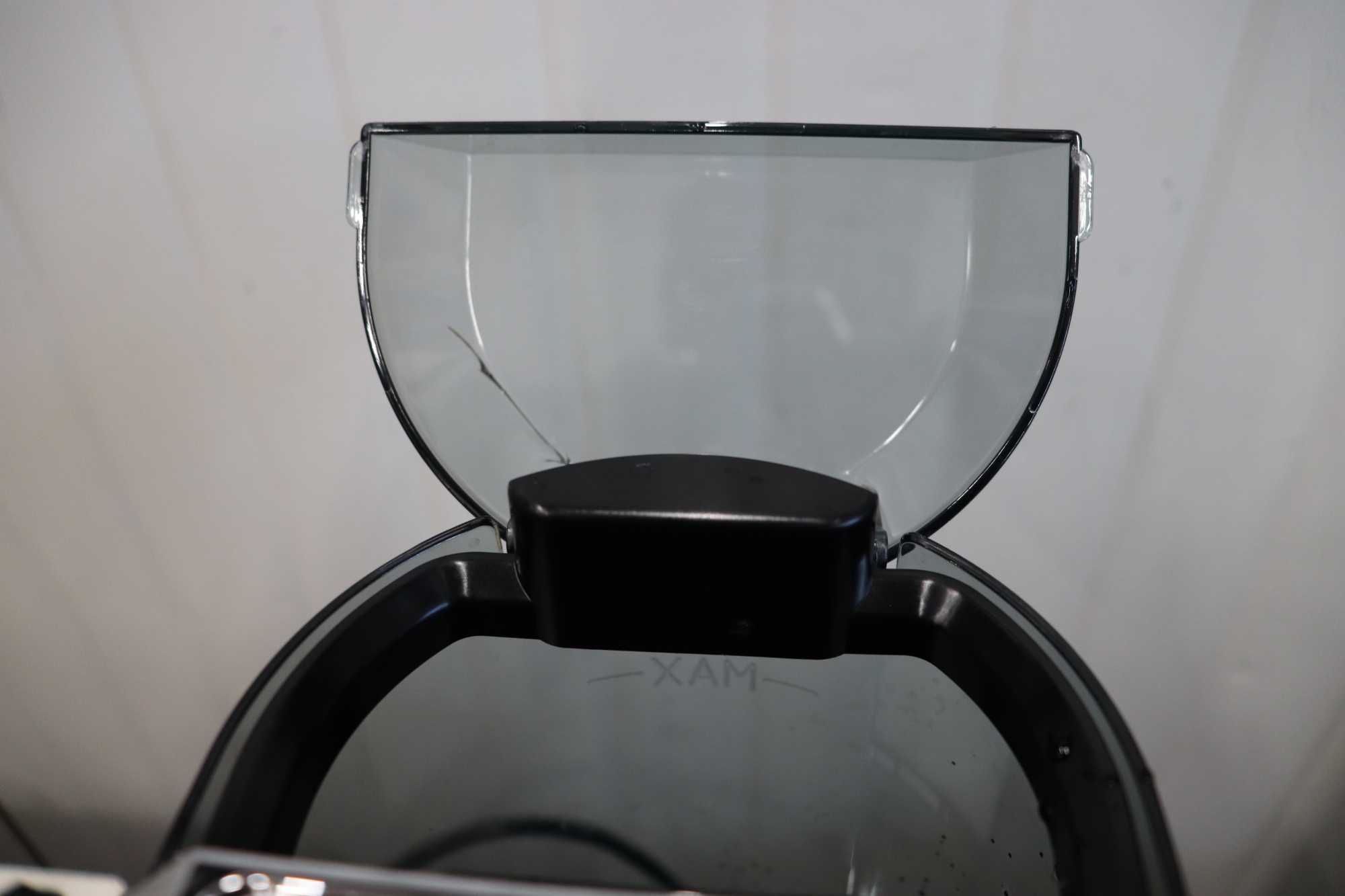 DeLonghi Dedica Style EC 695.W Кафемашина, Полуавтоматична 1.1 л