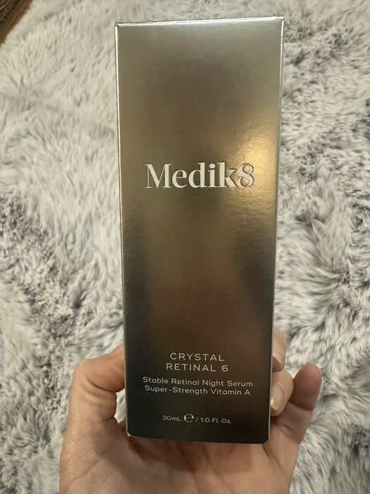 Medik 8 Crystal retinal 6 night serum