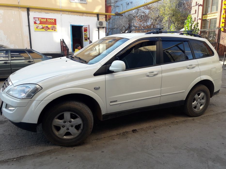 Продам срочно джип рамный полноприводный