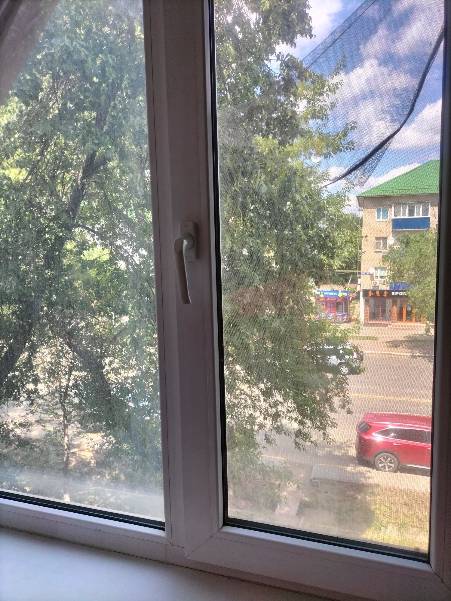 Продам 2-х комнатную квартиру в центре города