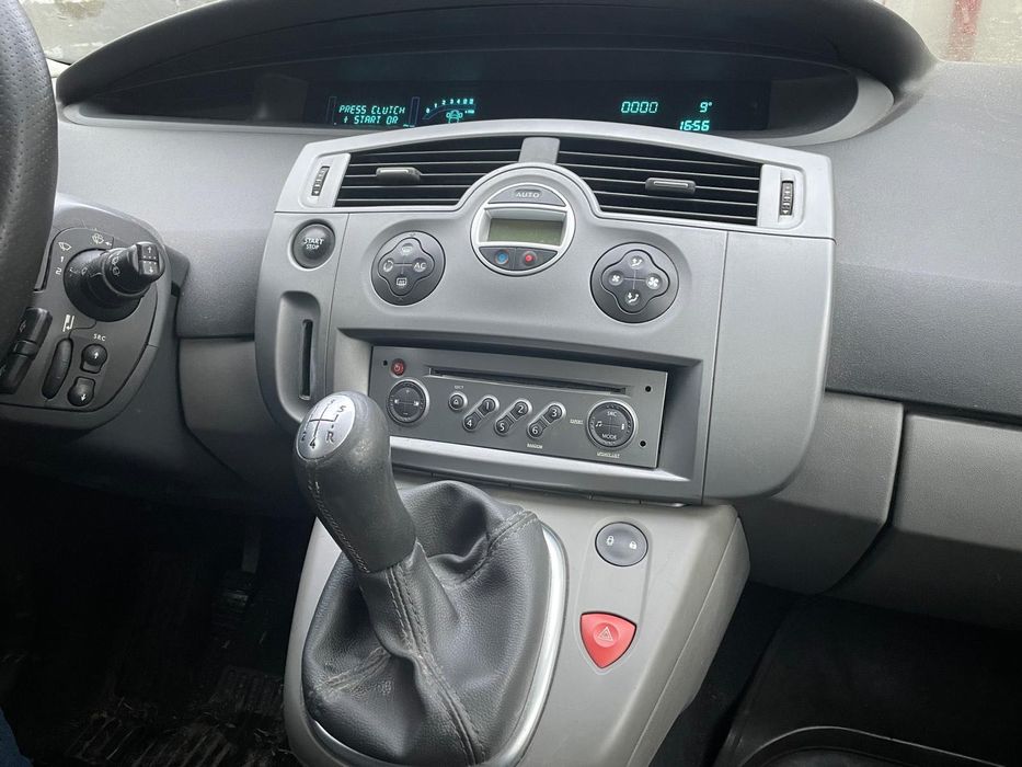 Vând Renault Scenic 7 locuri, 2007, diesel 1.5.