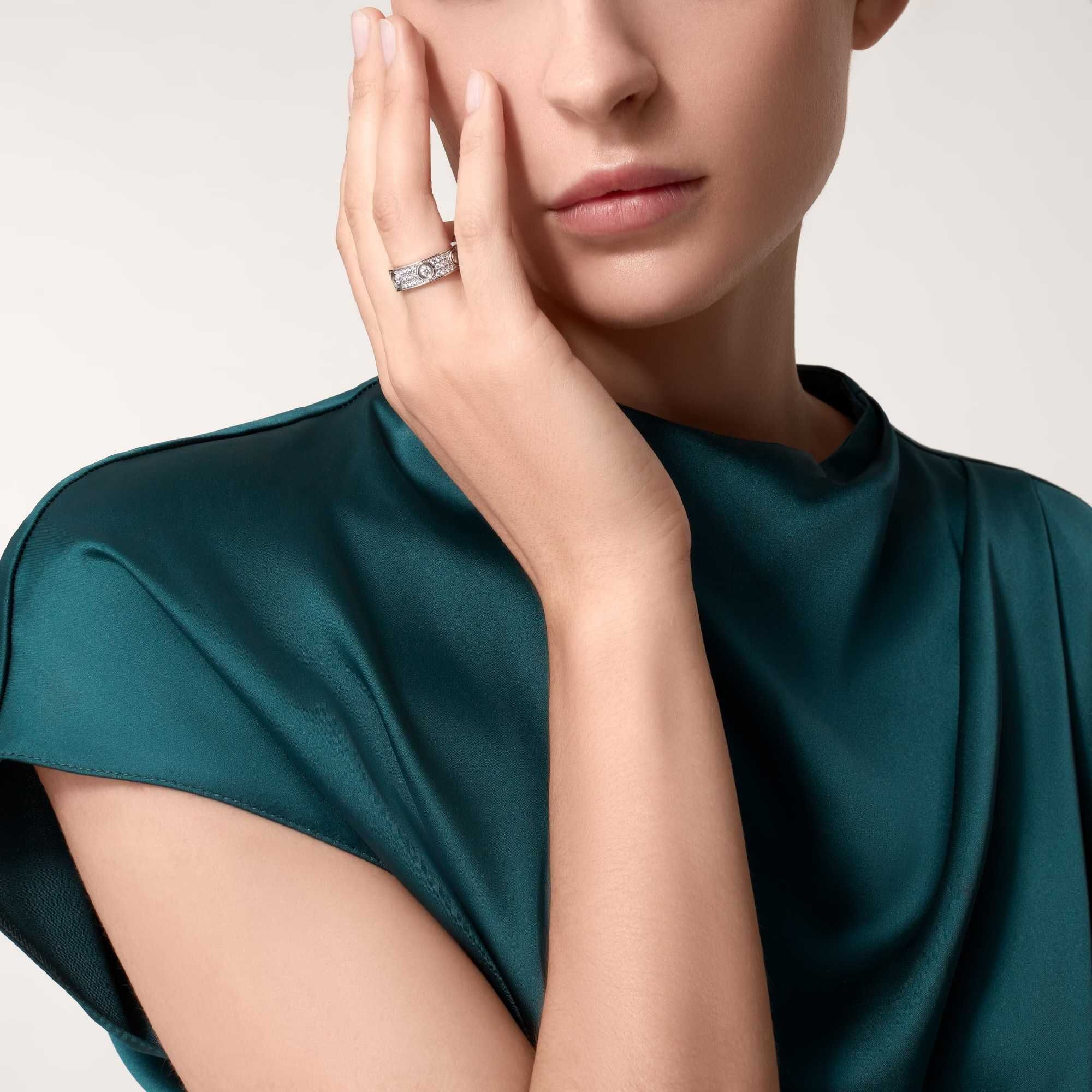 CARTIER Love Band White Gold Classic Model Paved Diamonds Пръстен
