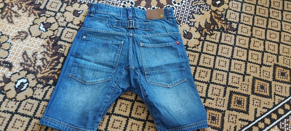 Къси панталони за 8,9 и 10годинки