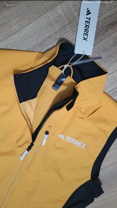 Vesta Adidas Terrex marime M