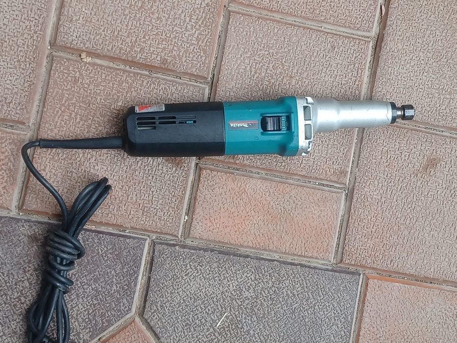 Biax MAKITA GDO  810 C de 750 w