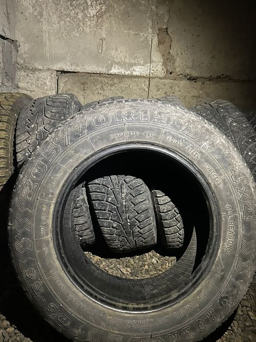 Продаются шины размеров 205/70 R16, 195/65 R15