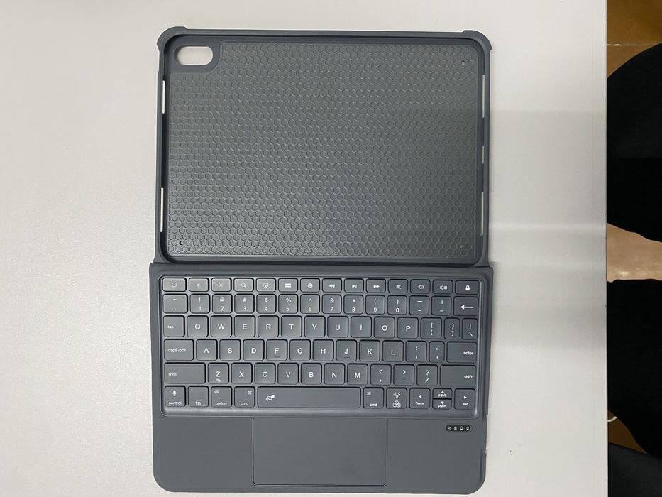 Продается блютус keyboard (клавиатура) для iPad