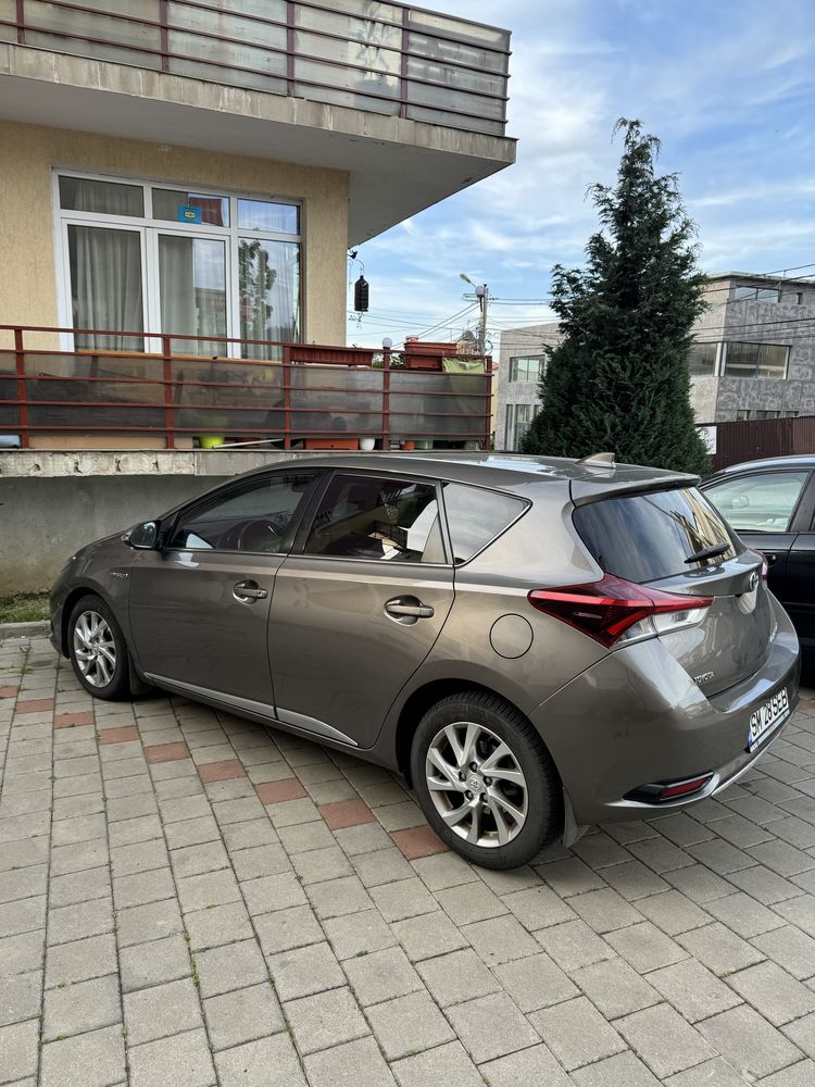 Toyota Auris Hybrid 2017