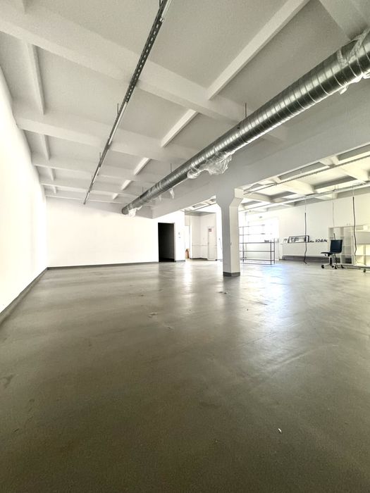 Spatii depozitare, productie si birouri