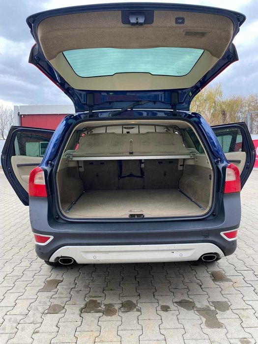 Volvo XC70 2.4 cmc D3 (motor 5 cilindri) model Ocean Race