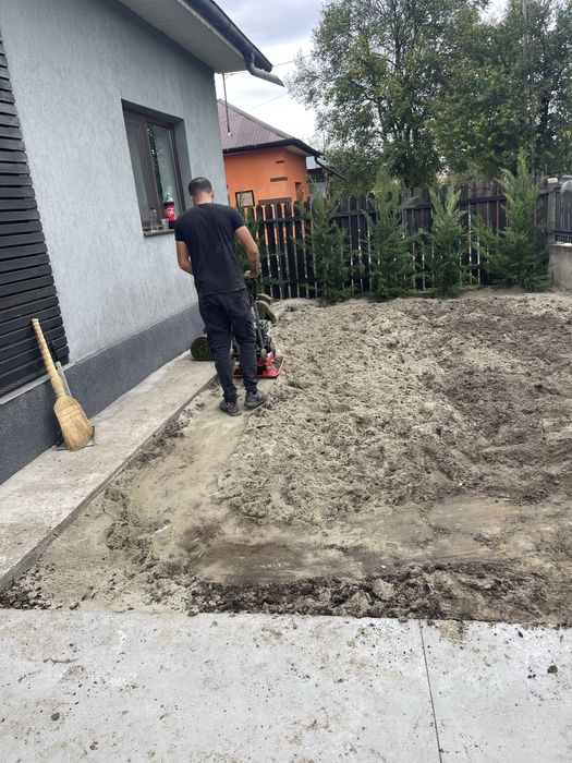 Gazon rulou și sistem de irigare