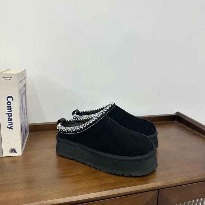 UGG Tazz / papuci / colectie 2025