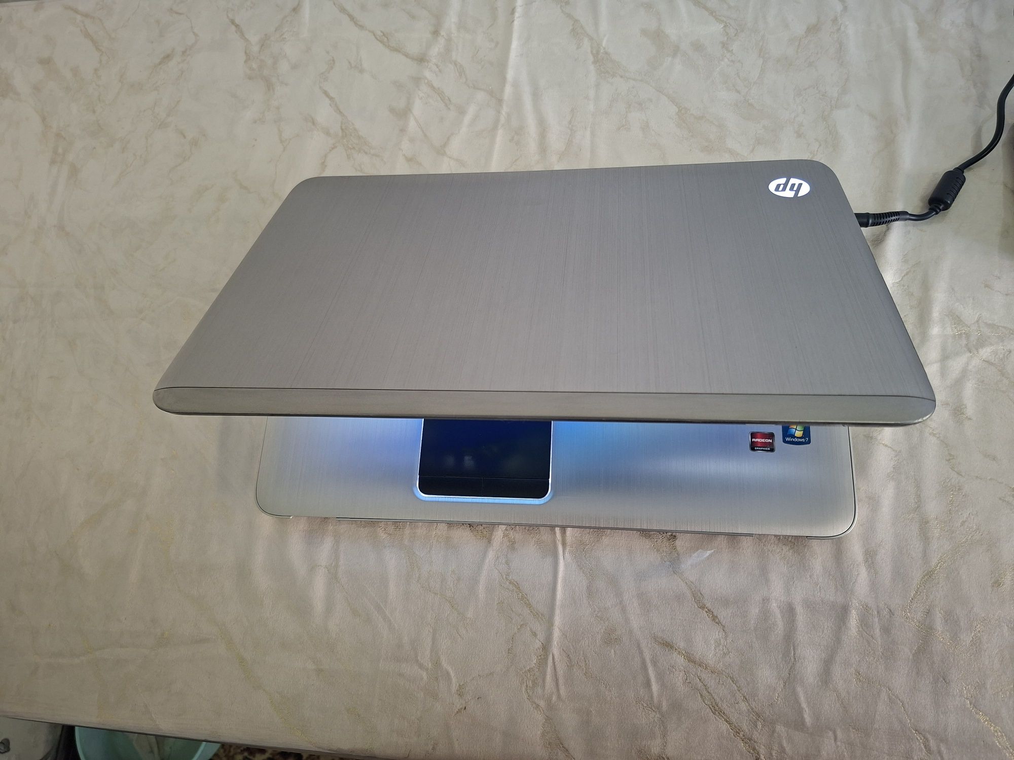 HP Pavilion  dv7