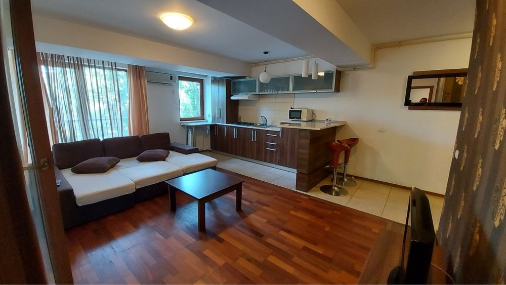 Apartament 2 camere de vanzare zona REX Mamaia- Constanta