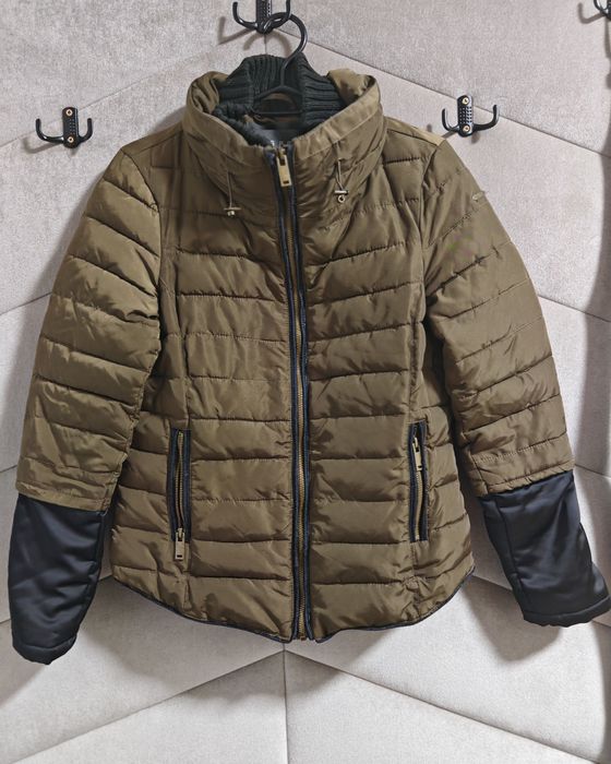 Geaca ESPRIT marimea S/M pret 25lei