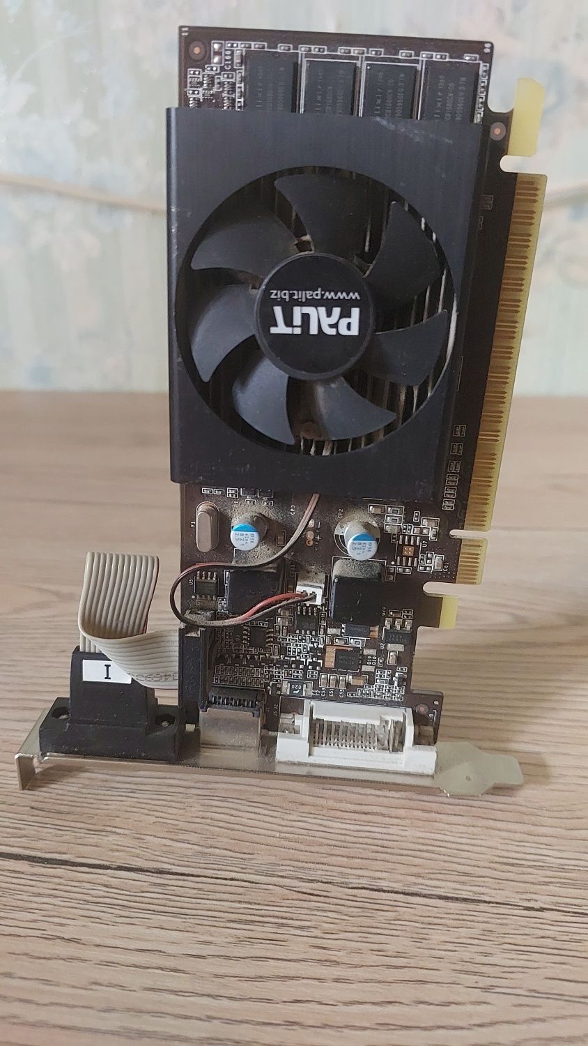 Видеокарта GT 210