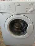Продавам пералня INDESIT
