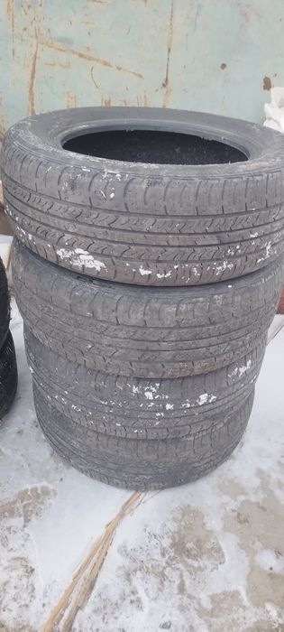 Продам комплект резины