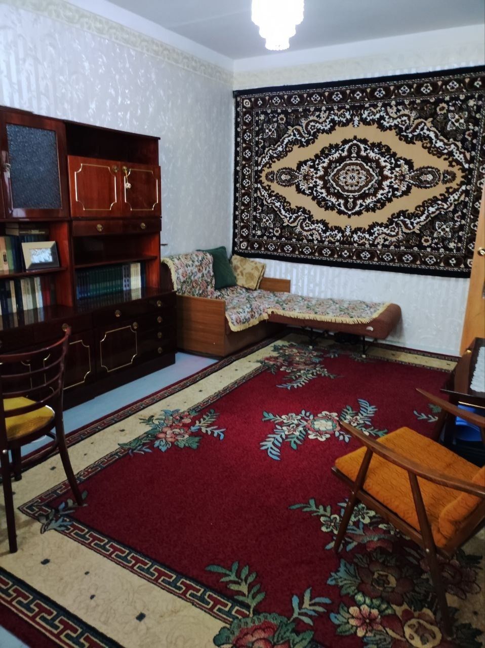 ПРОДАЁТСЯ: 3/3/4  ,77 серия в Янгихаётском р-oн. Бинокор 9км от Куйлюк